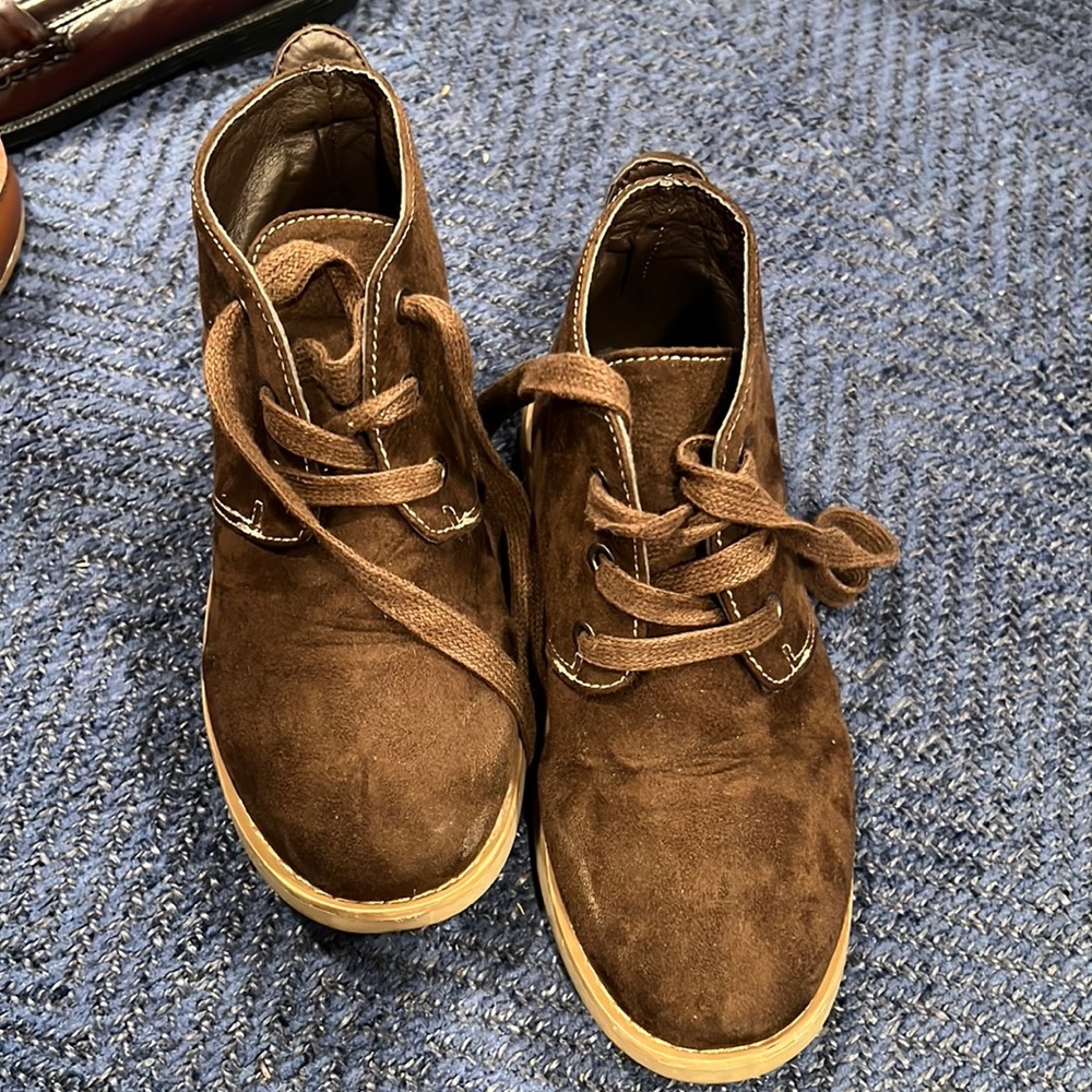 Kids suede boots